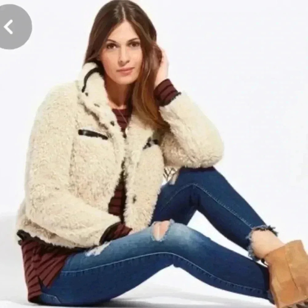 Evereve Dylan Sherpa Jacket